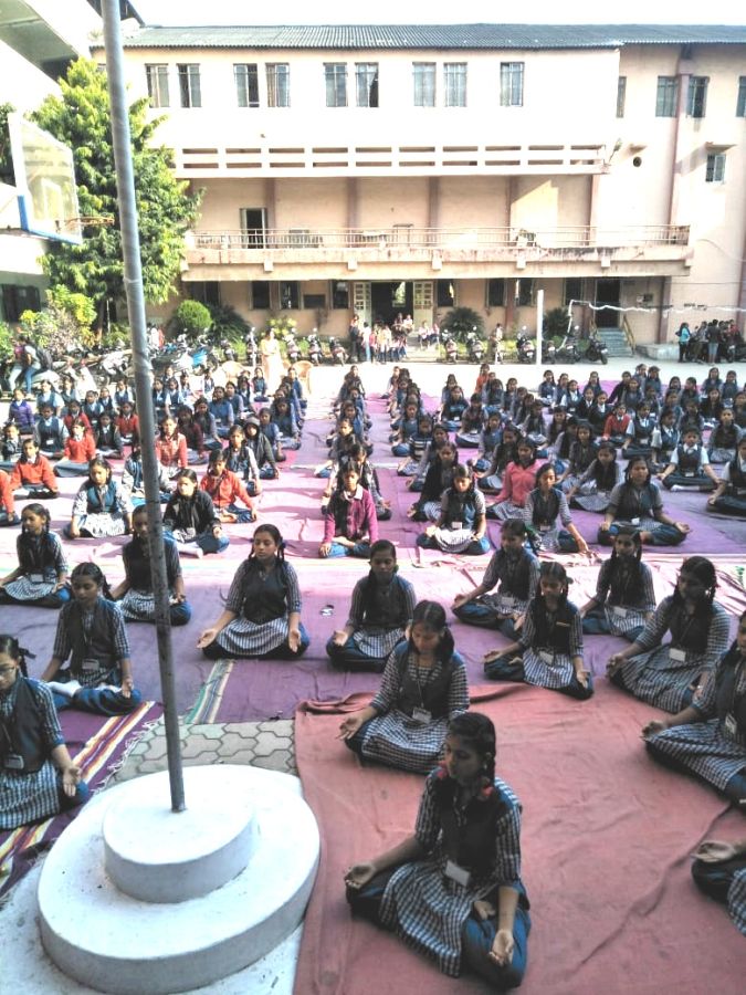Dayanand-Arya-Kanya-Vidyalay-Inter-School-Yoga-Competition-training-2019