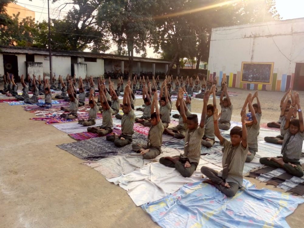 Jamdar-High-School-29-11-19-Inter-School-Yoga-Competition-training-2019
