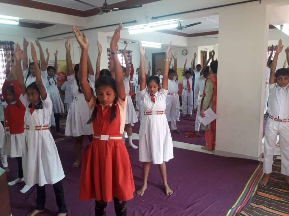 New-Meridian-Convent-23-11-19-Inter-School-Yoga-Competition-training-2019