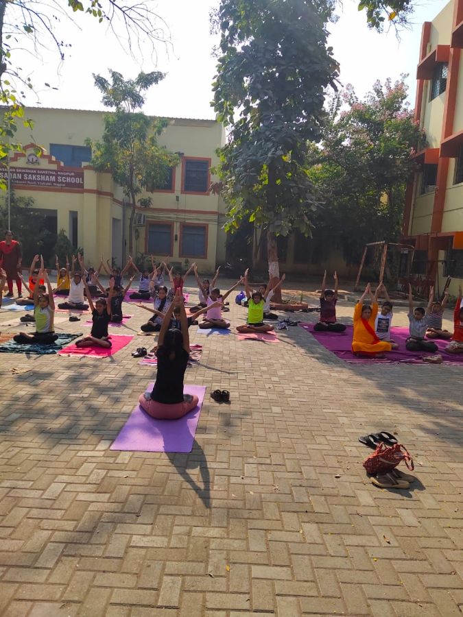 Saksham-high-School-buldi-25-11-19-Inter-School-Yoga-Competition-training-2019