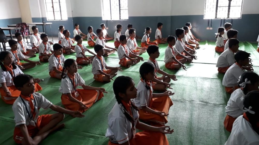 Swatantra-veer-sawarkar-school-mahal-29-11-19-Inter-school-yoga-competition-training-2019