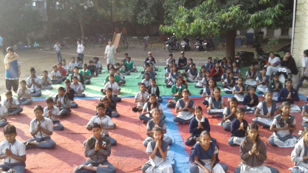 Walmikinagar-nagar-hindi-vidyalay-23-11-19-Inter-School-Yoga-Competition-training-2019