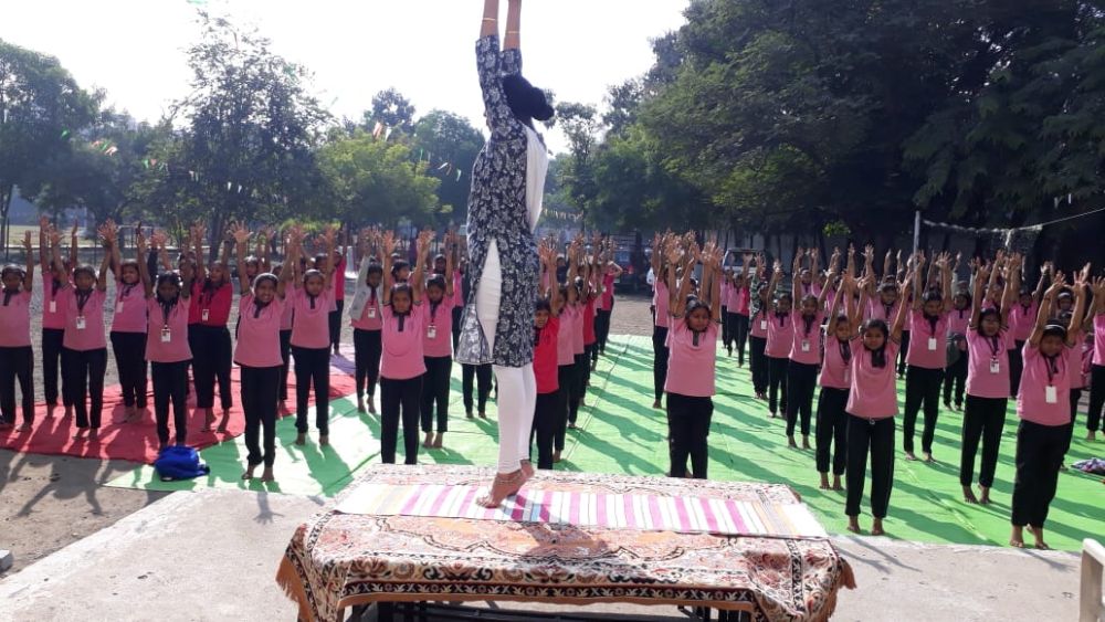 Bhagawati-girls-School-7-12-19-Inter-school-yoga-competition-training-2019