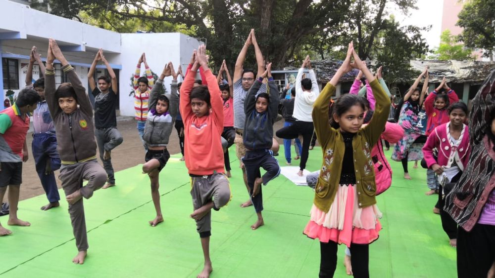 Mukabadhir-vidyalay-Shankar-nagar-17-12-19-Inter-school-yoga-competition-training-2019-1