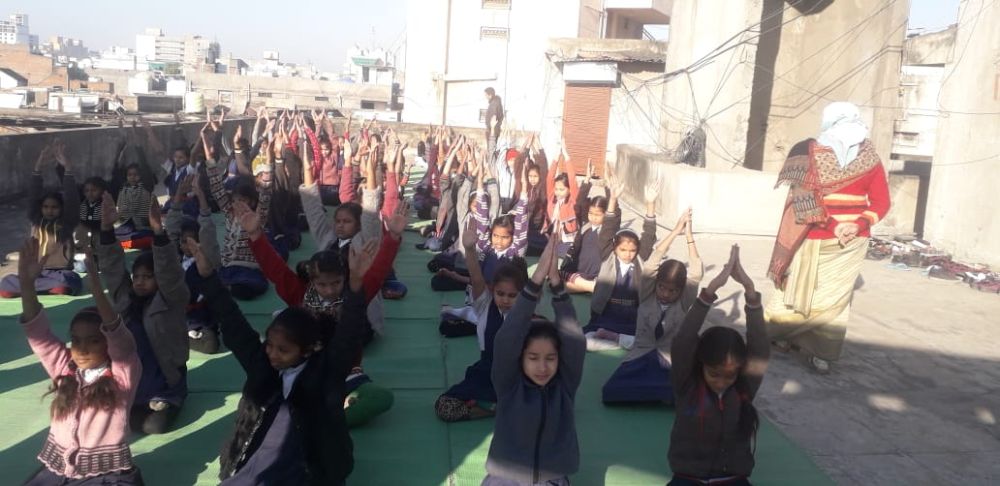 Prakash-Kanya-high-school-Agrasen-chowk-27-12-19-Inter-school-yoga-competition-training-2019