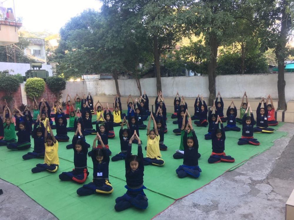 Sanskar-Vidyasagar-Vidyalay-Devnagar-7-1-20-Inter-school-yogasan-competition-training-2019